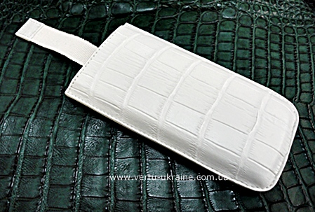 Чехол к телефону Vertu Constellation T белый крокодил
