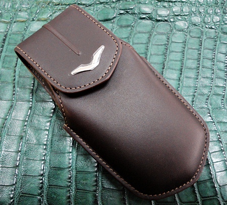 продается чехол к Vertu Ascent